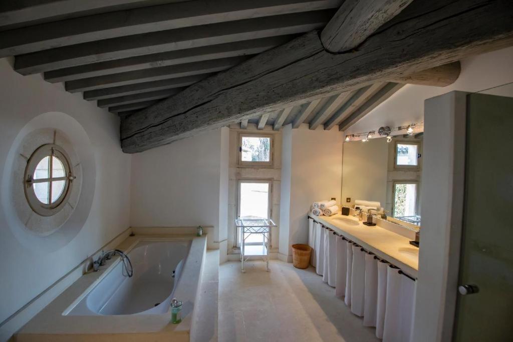 Villa Mas Des Becasses, En Provence - 22 Personnes Arlés Exterior foto
